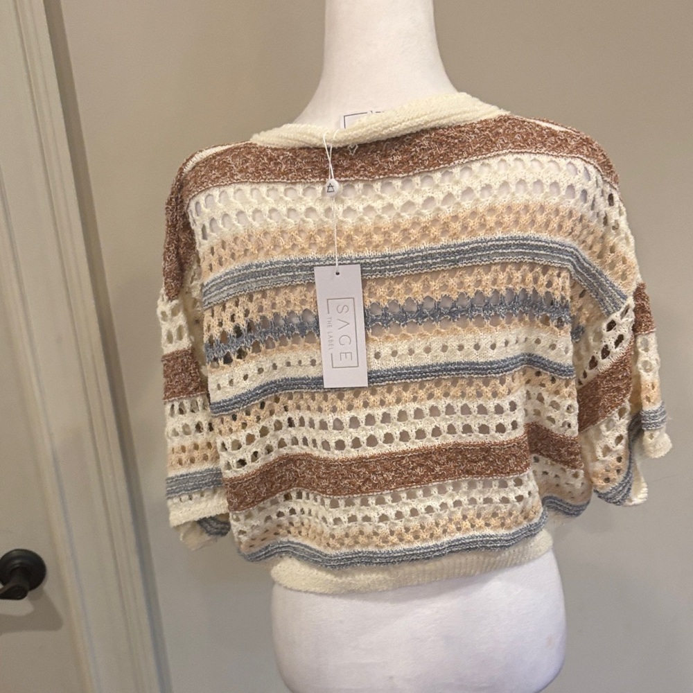 Sage Women's V-Neck Sweater in Cream, Brown, and Gray - Picture 3 of 4